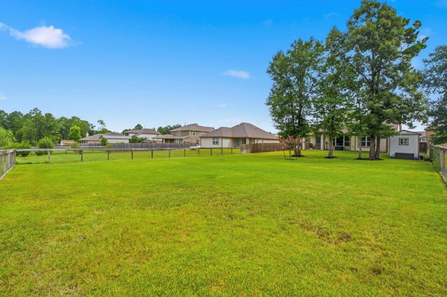 6109 White Oak Leaf Loop, Conroe, TX 77303