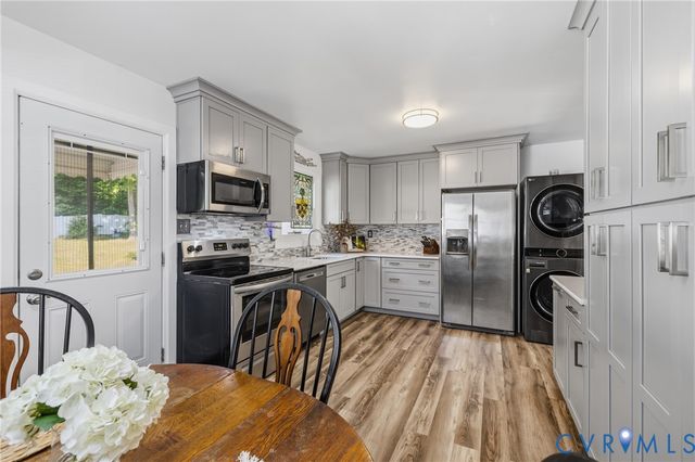 5112 Rollingway RD, Chesterfield, VA 23832