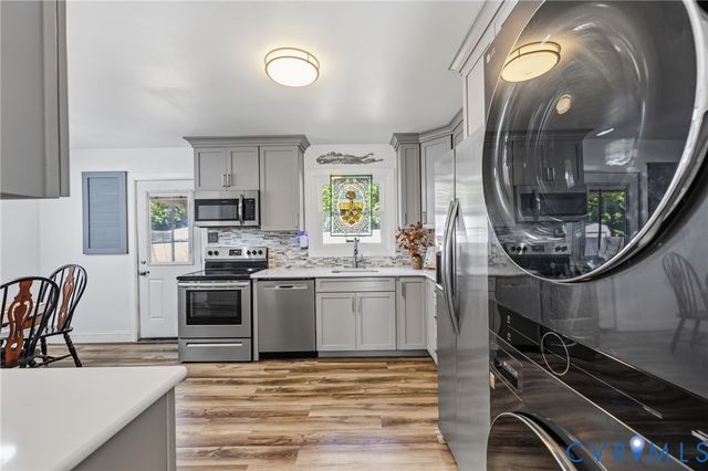 5112 Rollingway RD, Chesterfield, VA 23832