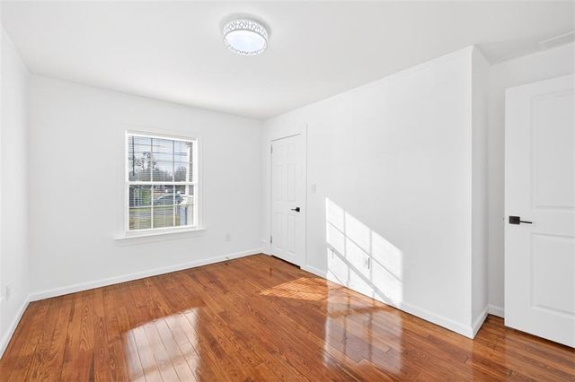 240 E 5th Ave, Winder, GA 30680