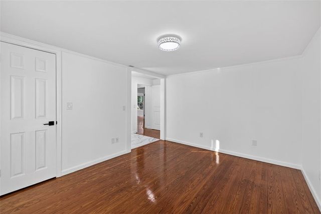 240 E 5th Ave, Winder, GA 30680