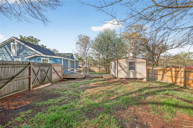 240 E 5th Ave, Winder, GA 30680