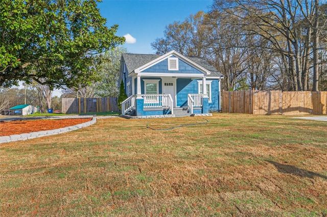 240 E 5th Ave, Winder, GA 30680