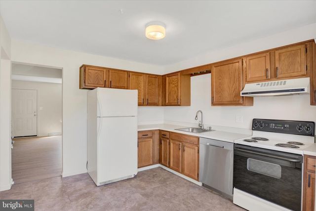 883 OLD SILVER SPRING RD, Mechanicsburg, PA 17055
