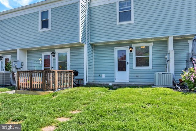 883 OLD SILVER SPRING RD, Mechanicsburg, PA 17055