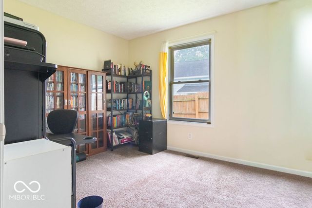 654 S Kentucky Street, Danville, IN 46122