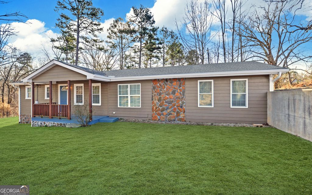 297 E Leatherwood Road, Toccoa, GA 30577