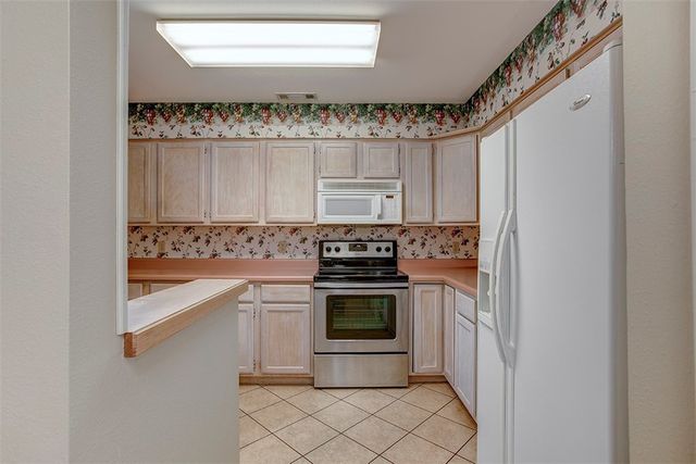 706 Meghan Street, Siloam Springs, AR 72761