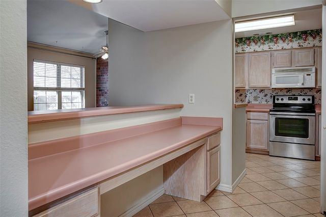 706 Meghan Street, Siloam Springs, AR 72761