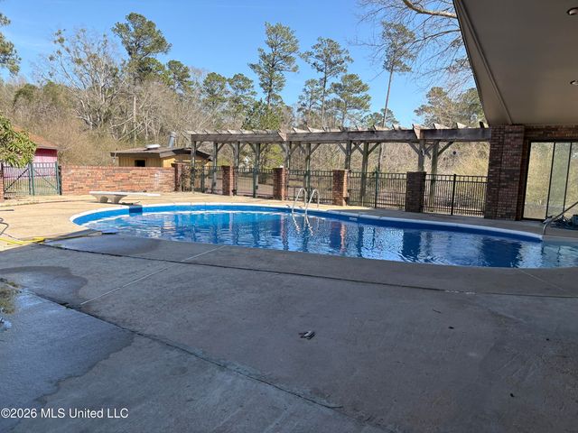 348 Old Magee Road, Magee, MS 39111