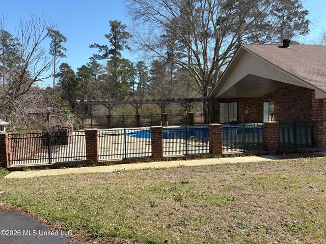 348 Old Magee Road, Magee, MS 39111