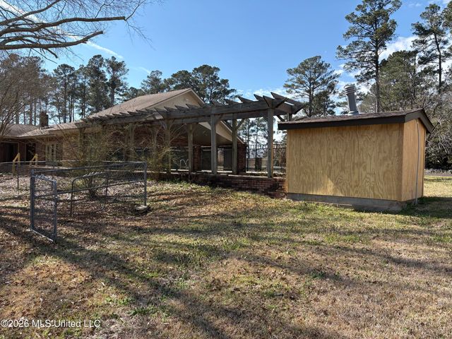 348 Old Magee Road, Magee, MS 39111