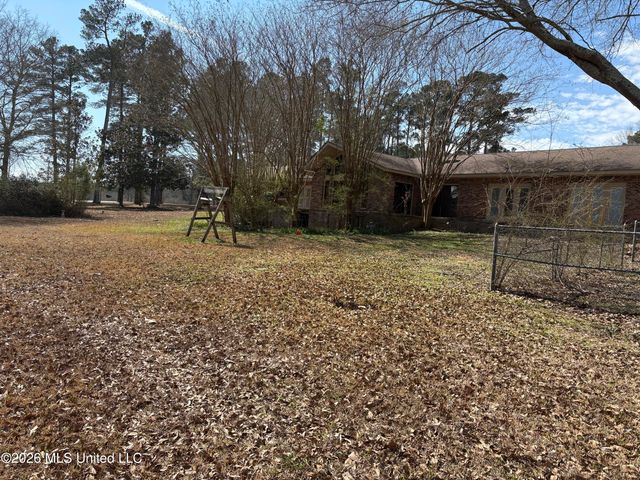 348 Old Magee Road, Magee, MS 39111