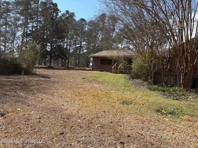 348 Old Magee Road, Magee, MS 39111