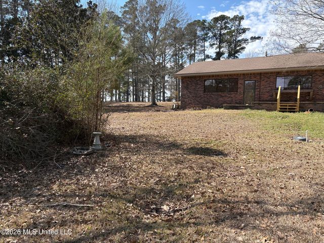 348 Old Magee Road, Magee, MS 39111