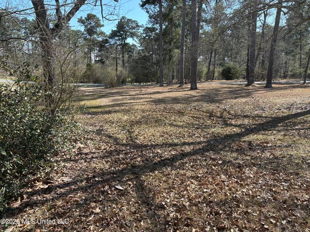 348 Old Magee Road, Magee, MS 39111