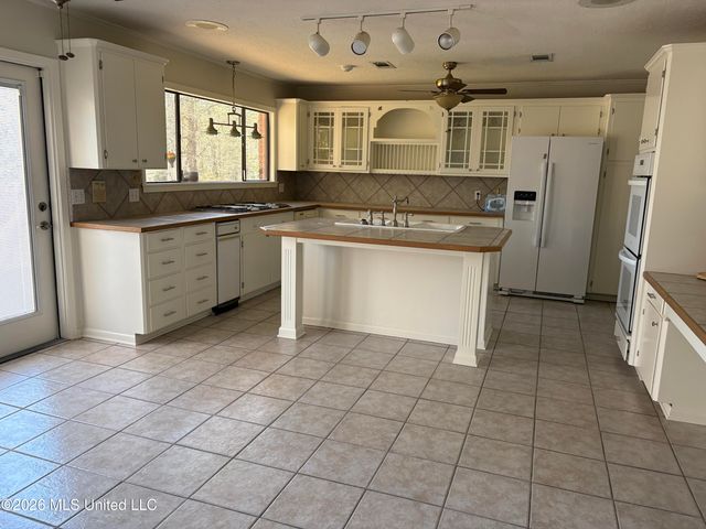 348 Old Magee Road, Magee, MS 39111