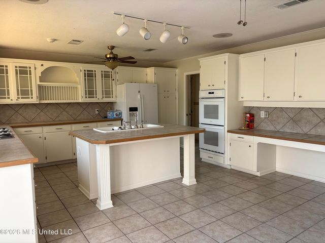 348 Old Magee Road, Magee, MS 39111