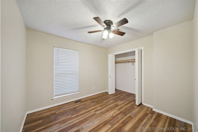 10905 E Canyon Oaks Circle, Claremore, OK 74017