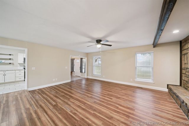 10905 E Canyon Oaks Circle, Claremore, OK 74017