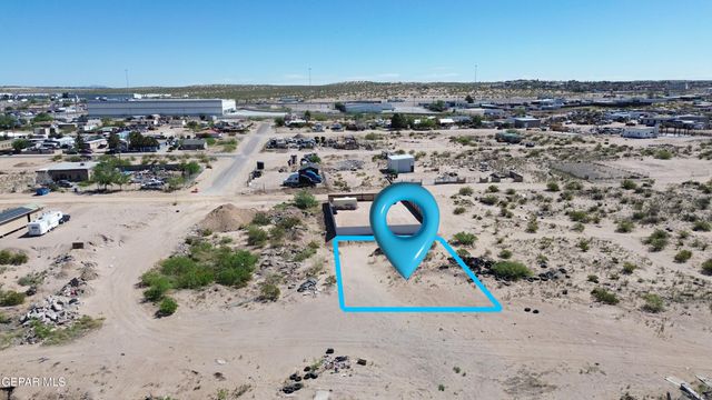 32 Janis Avenue, El Paso, TX 79927