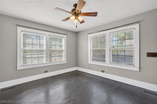 112 W Atlanta Street, Greenwood, AR 72936