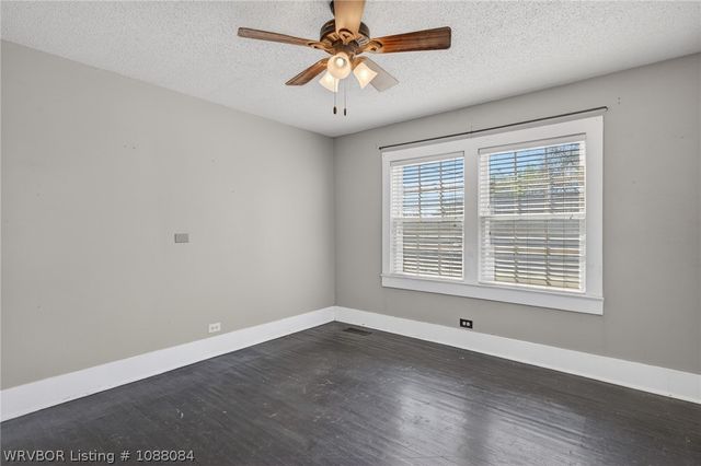 112 W Atlanta Street, Greenwood, AR 72936