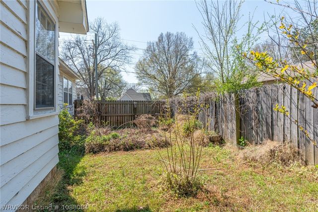 112 W Atlanta Street, Greenwood, AR 72936