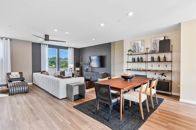 206 Steeple Bush Lane 9137, Schaumburg, IL 60193