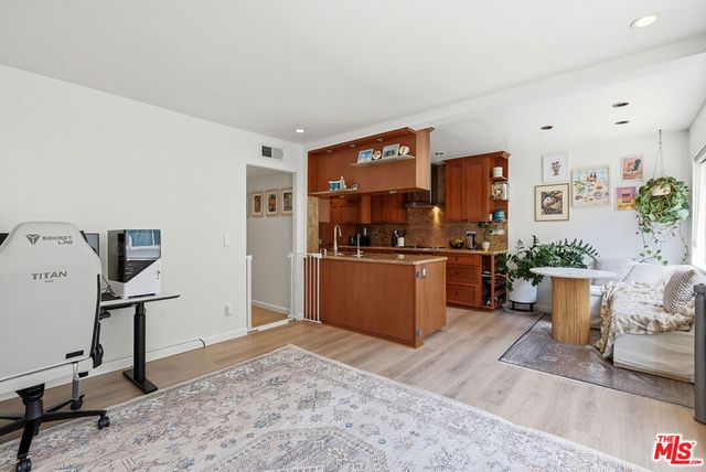 4314 Glencoe Avenue 6, Los Angeles, CA 90292