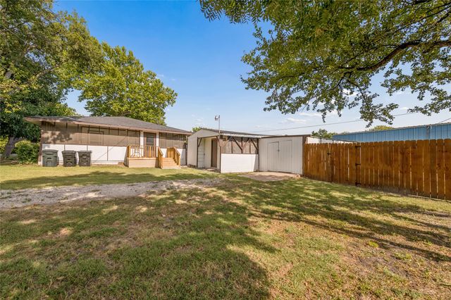 5776 County Road 927, Nevada, TX 75173