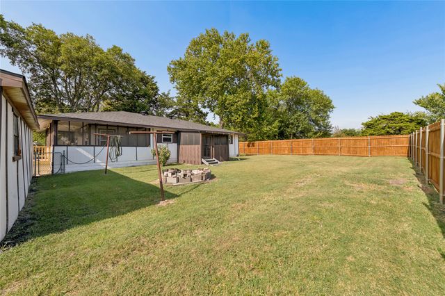 5776 County Road 927, Nevada, TX 75173