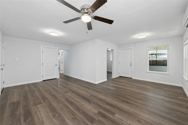 5776 County Road 927, Nevada, TX 75173