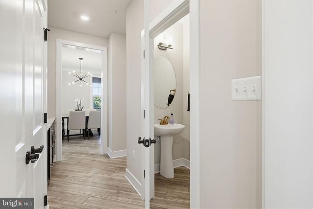 8693 SATINWOOD DR, Frederick, MD 21704