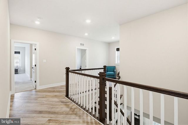 8693 SATINWOOD DR, Frederick, MD 21704
