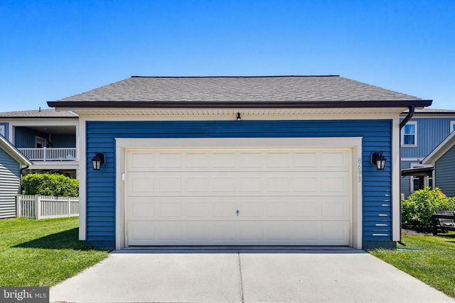 8693 SATINWOOD DR, Frederick, MD 21704