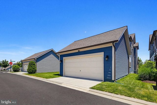 8693 SATINWOOD DR, Frederick, MD 21704