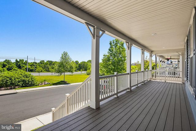 8693 SATINWOOD DR, Frederick, MD 21704