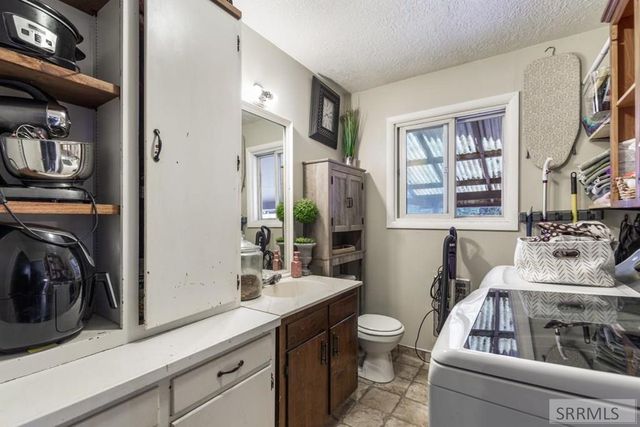 138 Eastview Drive, Idaho Falls, ID 83401