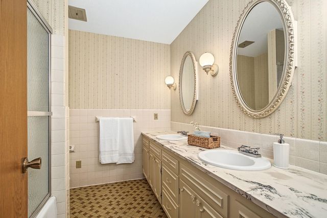 3517 Coolidge Street NE, Saint Anthony, MN 55418