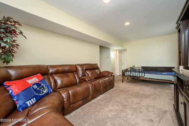 53 Danbury Road, Tinton Falls, NJ 07753
