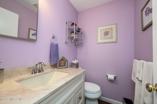 53 Danbury Road, Tinton Falls, NJ 07753