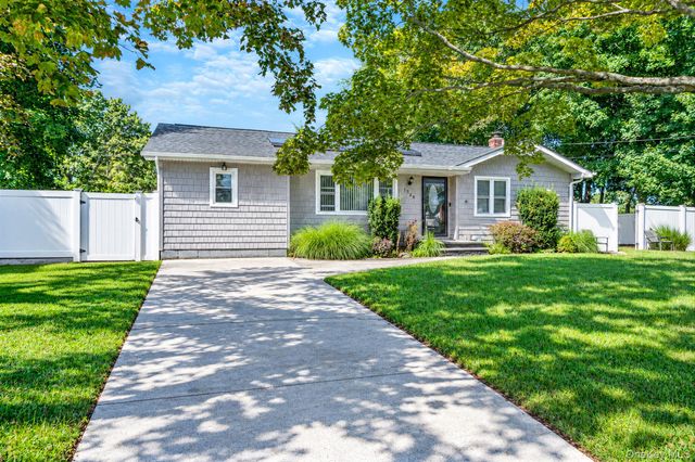 1528 Baldwin Boulevard, Bay Shore, NY 11706