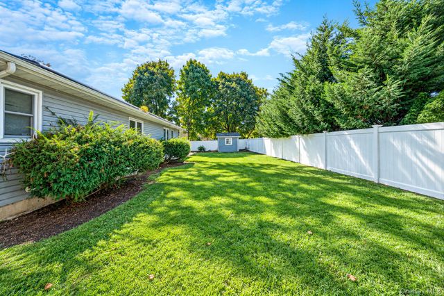 1528 Baldwin Boulevard, Bay Shore, NY 11706