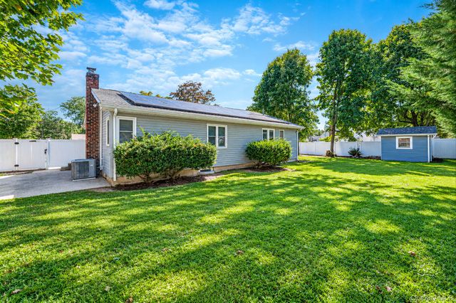 1528 Baldwin Boulevard, Bay Shore, NY 11706