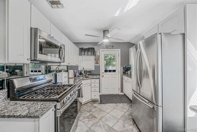 1528 Baldwin Boulevard, Bay Shore, NY 11706