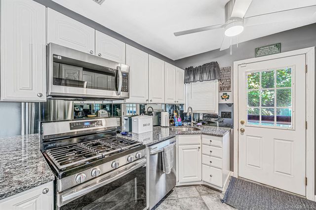 1528 Baldwin Boulevard, Bay Shore, NY 11706