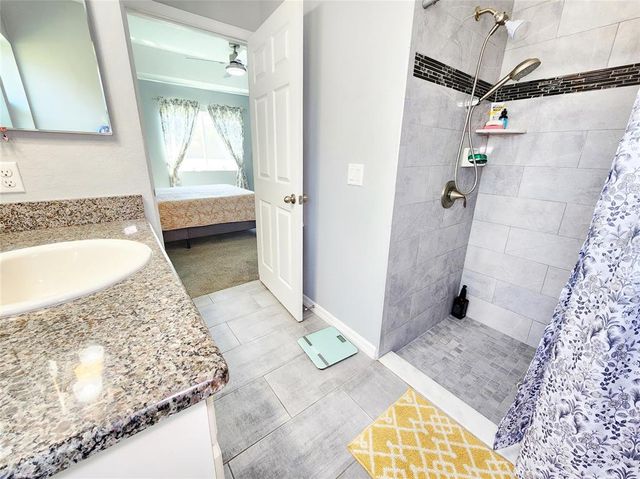 8442 PINEWOOD AVENUE, Brooksville, FL 34613