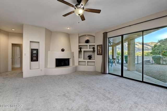 5500 N Hacienda Del Sol Road, Tucson, AZ 85718