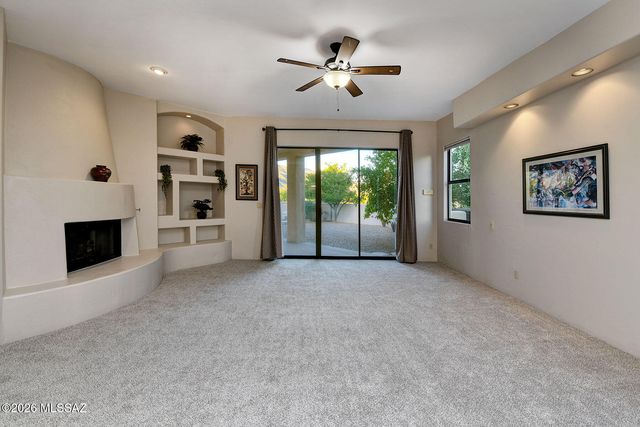 5500 N Hacienda Del Sol Road, Tucson, AZ 85718